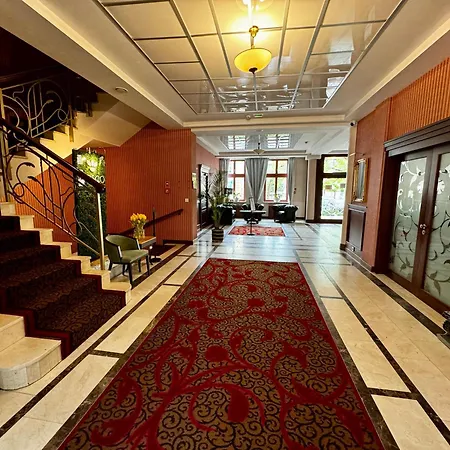 Dk Dyplomat Apartamento *