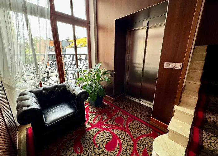 Dk Dyplomat * 奥尔什丁