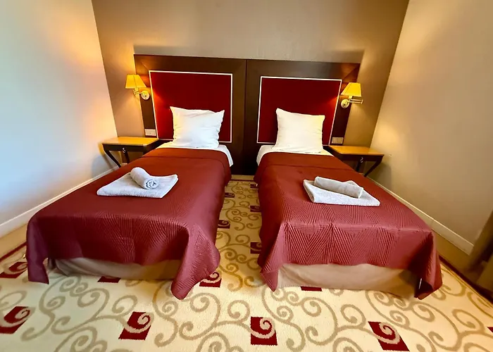 Dk Dyplomat * 奥尔什丁